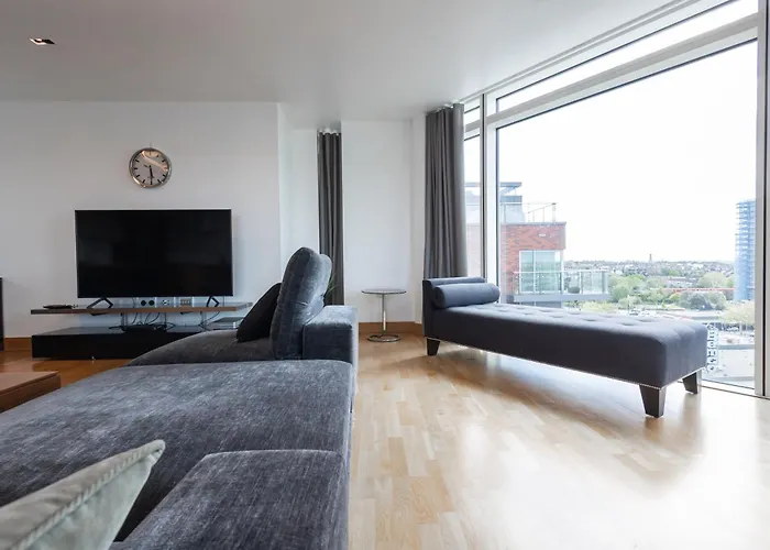Ads Lux Lettings Ltd - Battersea Reach